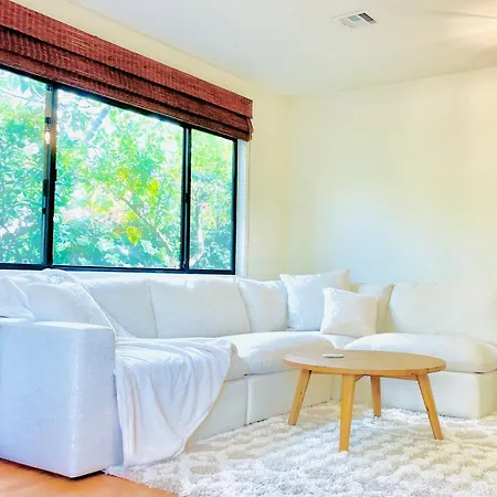 2 Bedroom 2 Ba - Eco House And Garden Vacation Retreat And Remote Workspace For Families, Couples And Solo Travelers In Coveted Culver